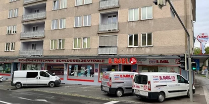 Schlüsseldienst-Anbieter - Kärnten - https://lh3.googleusercontent.com/gps-cs-s/AC9h4no_r0fkxLBd9-9xvU_L8uiXX_pjzkt-Lqp-iwP3aaMc-rGsgYn13MqzcJum8bvYvDJAPGB4aCjdymPkl1RMZ8Ty7PGSK5Oe199FZ2nn41QPigSIeC0sCEG_jGMmWrS65OgAuEygIw=s680-w680-h510-rw - B. RABL Sicherheitstechnik GmbH