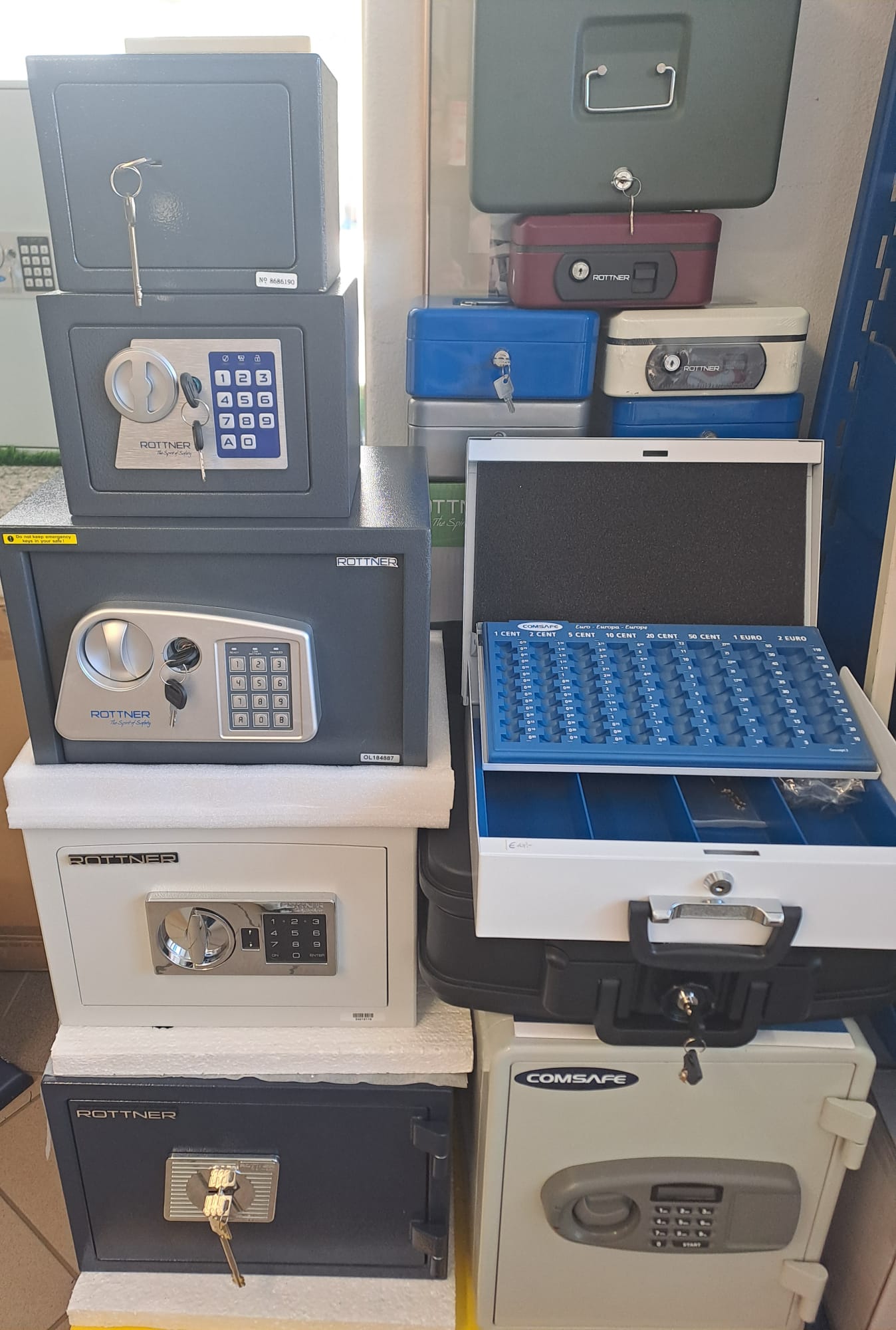 Schlüsseldienst: Tresore und Handkassetten - Schlüssel Manufaktur Mag. Anne Vallery